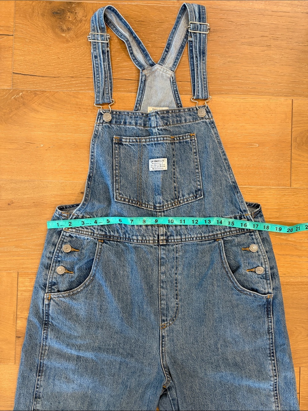Levi’s Jean Overalls - Picture 4 of 6